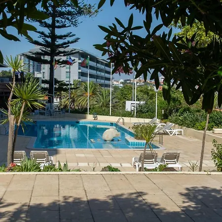 Eden 4*