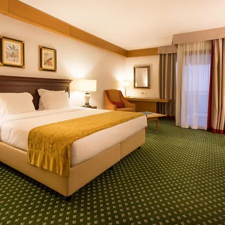 Eden 4* Estoril