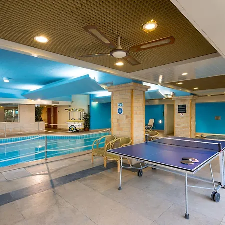 Eden מלון אסטוריל