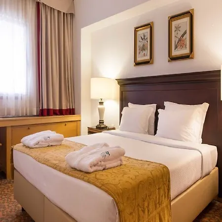 Eden Hotel 4*